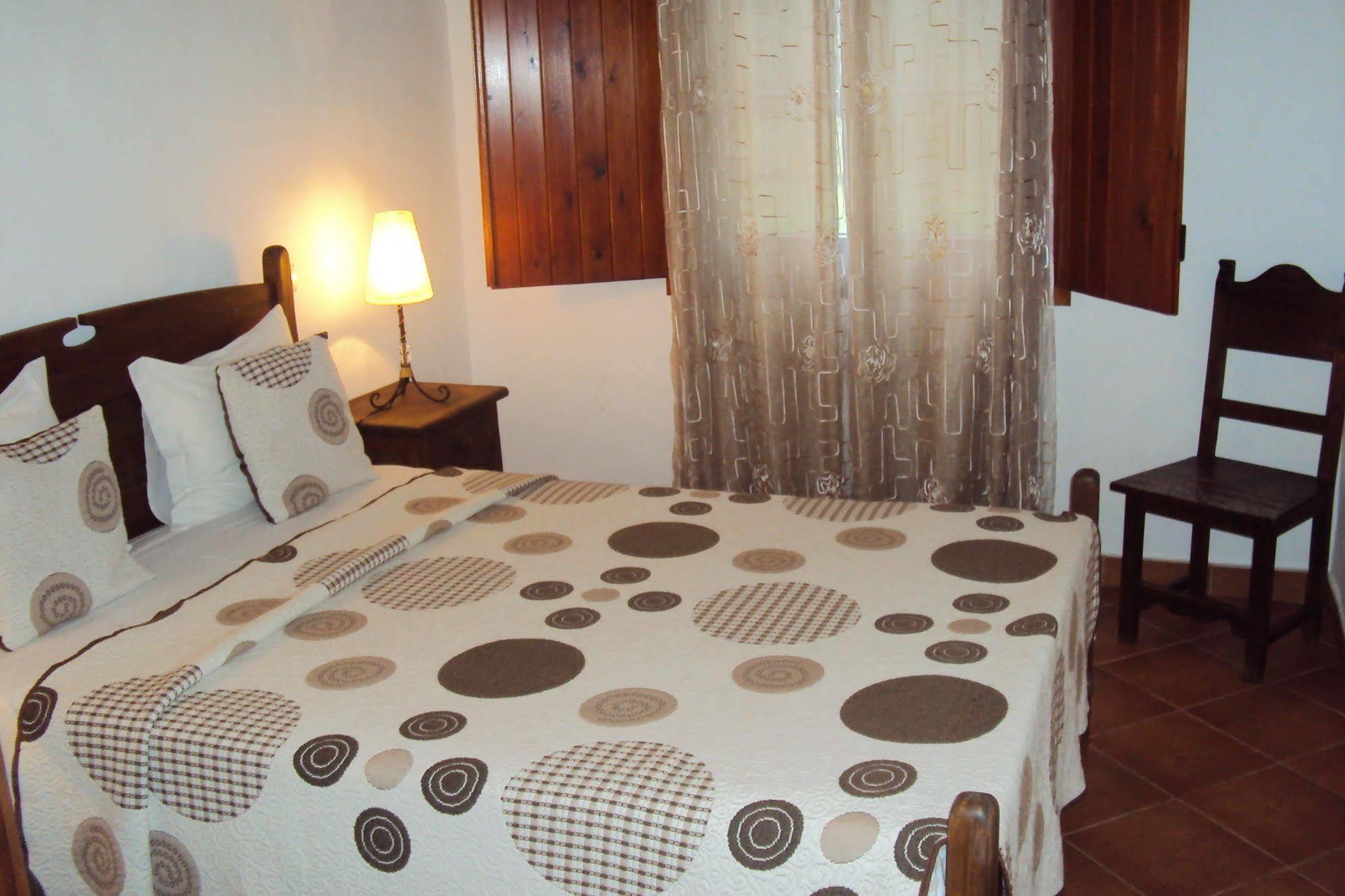 Apartamentos Canal Da Agua Odeceixe Buitenkant foto